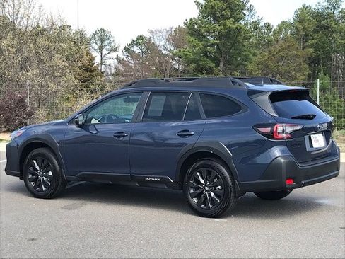 Certified 2025 Subaru Outback Onyx Edition w/ Popular Package #2 image 3