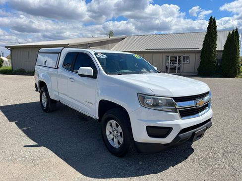 Used 2017 Chevrolet Colorado W/T w/ WT Convenience Package AWD/4WD image 7