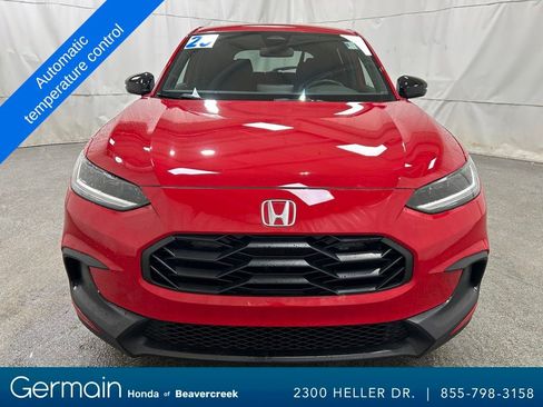 Used 2025 Honda HR-V Sport image 3