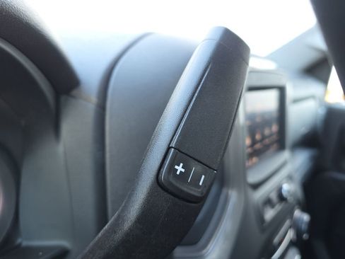 Used 2024 Chevrolet Silverado 1500 Custom image 38