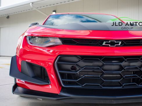 Used 2023 Chevrolet Camaro ZL1 RWD image 31