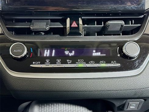 Used 2024 Toyota Corolla LE image 16