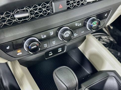 Used 2025 Honda Accord SE image 27