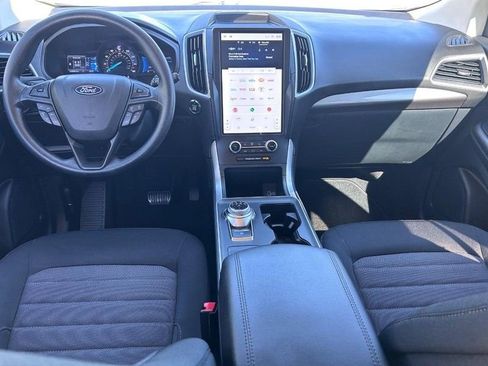 Used 2023 Ford Edge SE image 9