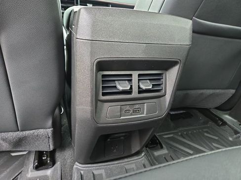 Used 2026 Chevrolet Colorado Z71 w/ Technology Package image 30