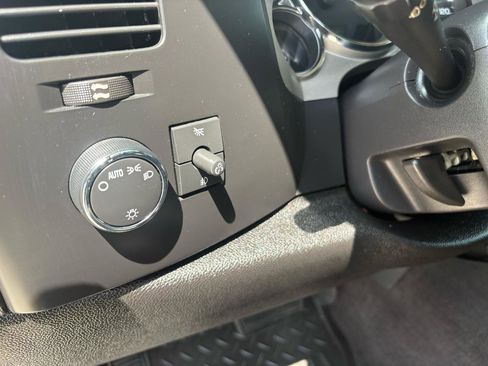 Used 2008 GMC Sierra 1500 SLE w/ Power Pack Plus AWD/4WD image 17