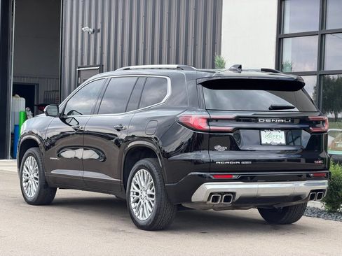 Used 2025 GMC Acadia Denali w/ LPO, All-Weather Package AWD/4WD image 3