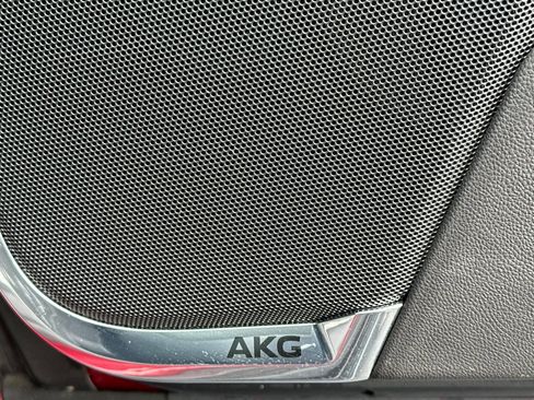 Certified 2024 Cadillac Escalade Sport w/ LPO, ONYX Package image 44