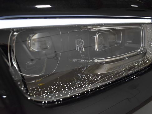 New 2027 Rolls-Royce Phantom Sedan RWD image 17