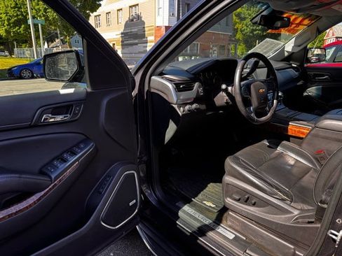 Used 2017 Chevrolet Tahoe Premier AWD/4WD image 8