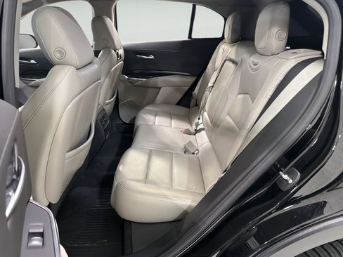 Used 2020 Cadillac XT4 Premium Luxury FWD image 10