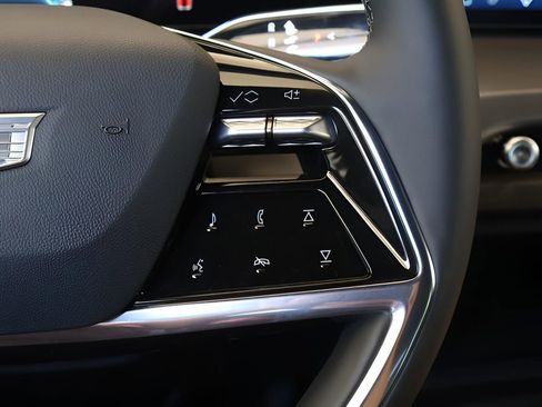 New 2026 Cadillac Vistiq Luxury image 23