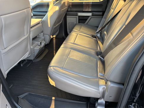 Used 2018 Ford F150 Lariat image 12