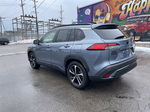 Used 2024 Toyota Corolla Cross XSE w/ Convenience Package image 3