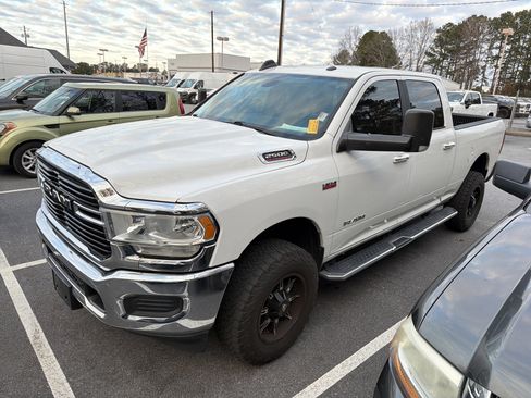 Used 2019 RAM 2500 Big Horn image 2