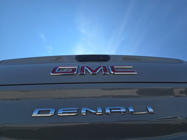 Used 2024 GMC Sierra 1500 Denali AWD/4WD image 10