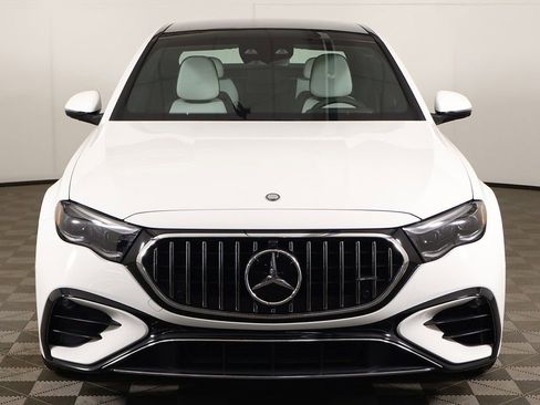 Used 2026 Mercedes-Benz E 53 AMG e 4MATIC Sedan image 16