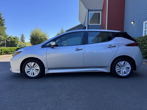 Used 2025 Nissan Leaf S FWD image 5
