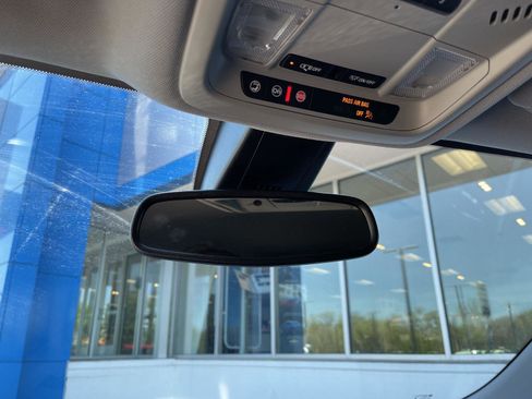 Used 2024 Chevrolet Blazer LT w/ Convenience Package FWD image 24