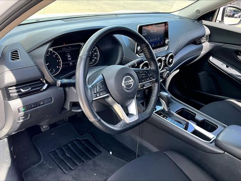 Certified 2023 Nissan Sentra SV w/ Trunk Package FWD image 17