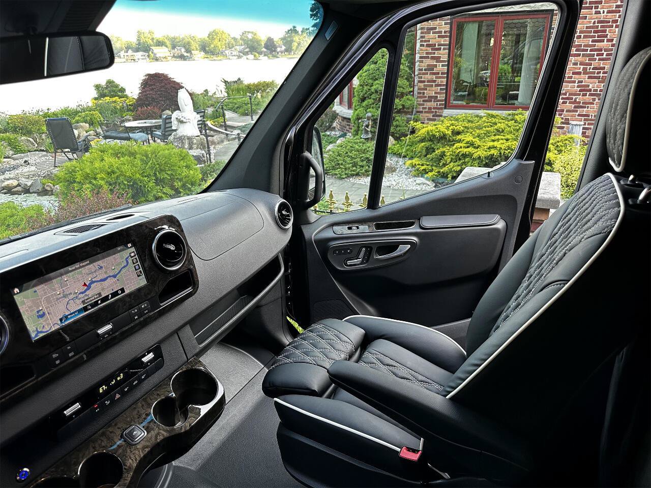 Used 2022 Mercedes-Benz Sprinter 3500 image 28