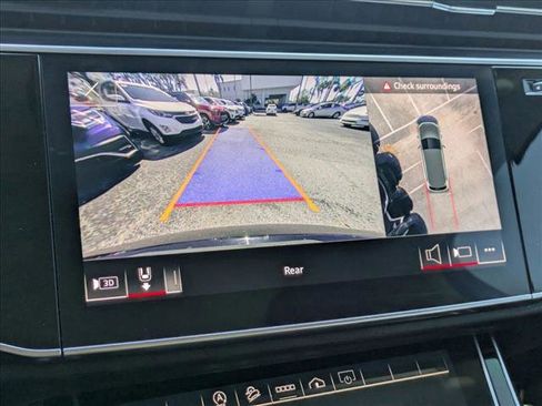 Used 2023 Audi Q7 2.0T Premium w/ Convenience Package image 11