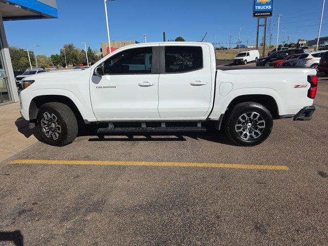 Used 2024 Chevrolet Colorado Z71 w/ Advanced Trailering Package AWD/4WD image 8