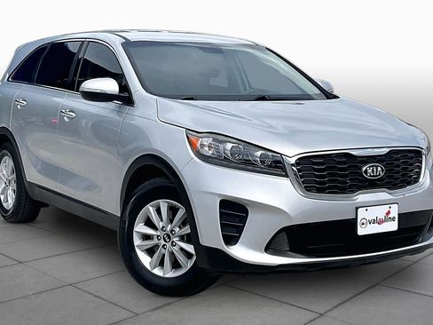 Used 2020 Kia Sorento LX FWD image 3