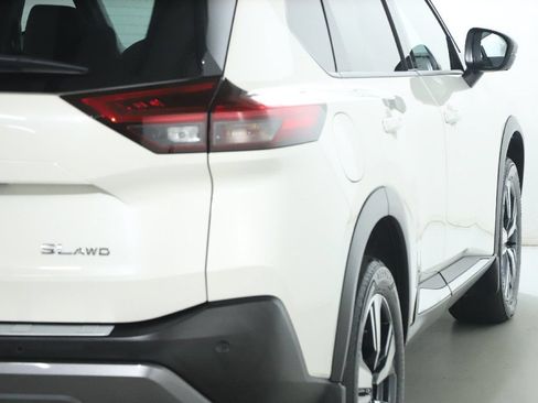 Certified 2023 Nissan Rogue SL AWD/4WD image 47