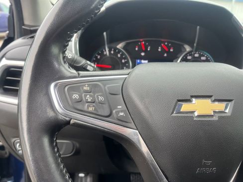 Used 2019 Chevrolet Equinox LT w/ Driver Convenience Package image 21