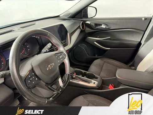 Used 2024 Chevrolet Trax RS FWD image 6