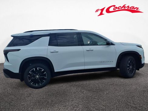 New 2026 Chevrolet Traverse LT w/ Sun and Wheel Package image 3