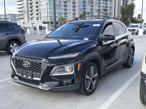 Used 2021 Hyundai Kona Limited w/ Cargo Package FWD image 1
