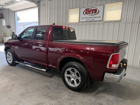 Used 2018 RAM 1500 Laramie AWD/4WD image 11