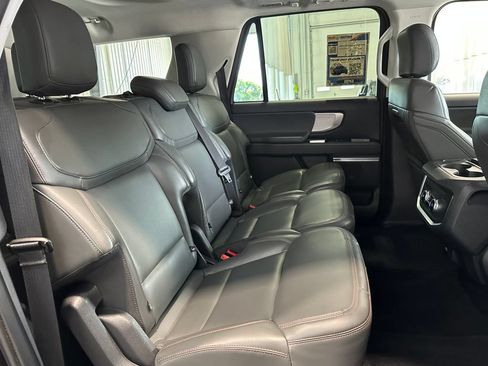 Used 2025 Ford Expedition Max Active AWD/4WD image 32