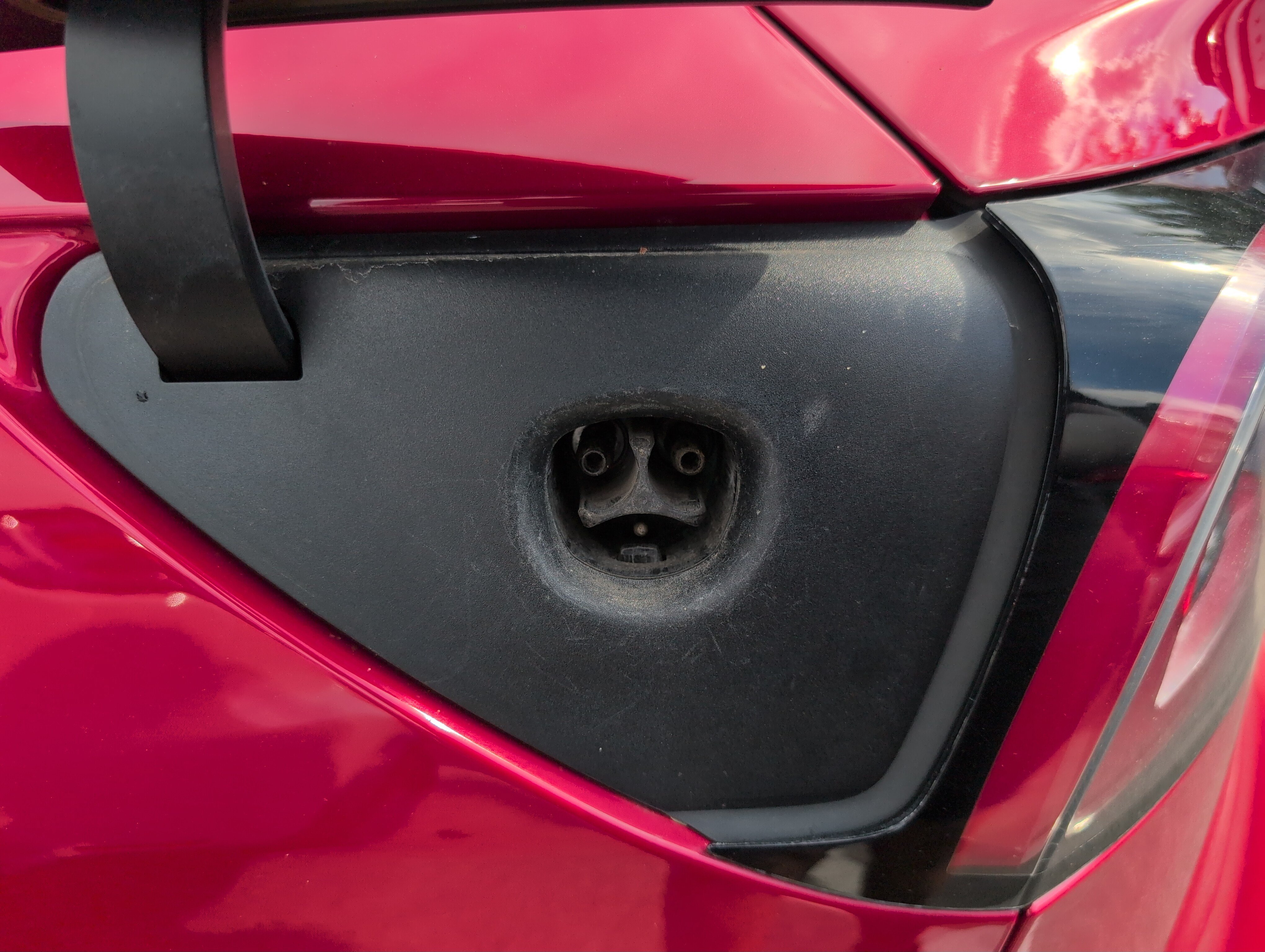 Used 2021 Tesla Model 3 Standard Range Plus RWD image 8
