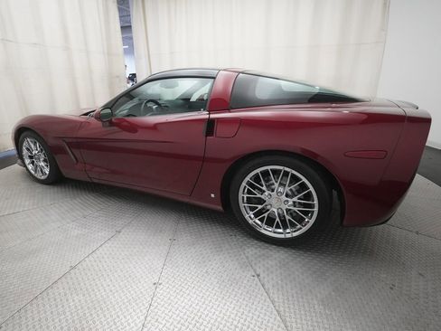 Used 2007 Chevrolet Corvette Coupe w/ Preferred Equipment Group RWD image 20