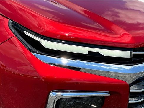 Used 2025 Chevrolet Traverse LT w/ Driver Confidence Package AWD/4WD image 31