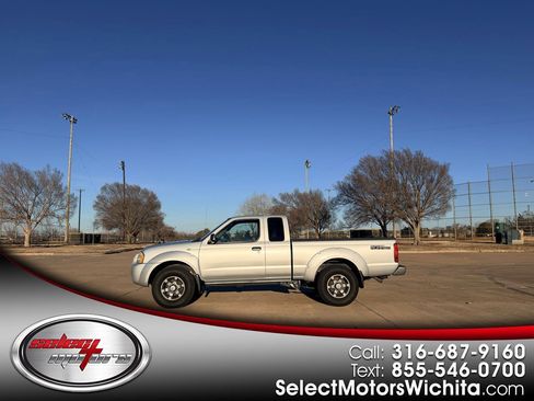 Used 2004 Nissan Frontier XE Desert Runner w/ (VTP) Value Truck Pkg image 1