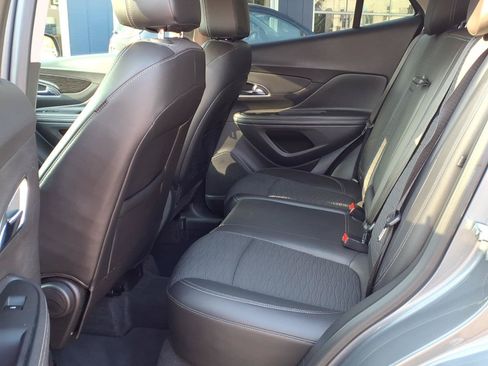 Used 2015 Buick Encore Convenience FWD image 4