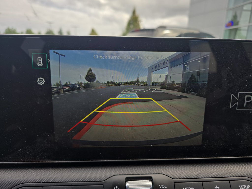 Used 2025 Kia K4 FWD image 17