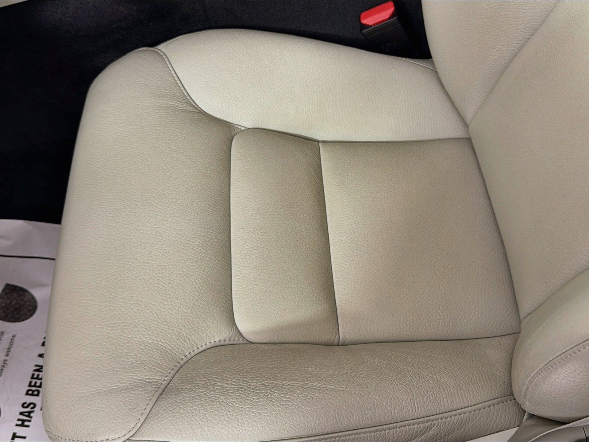 Used 2021 Volvo XC60 T5 Momentum w/ Premium Package FWD image 19