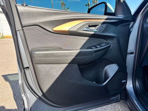 Used 2022 Chevrolet TrailBlazer ACTIV w/ Technology Package image 14