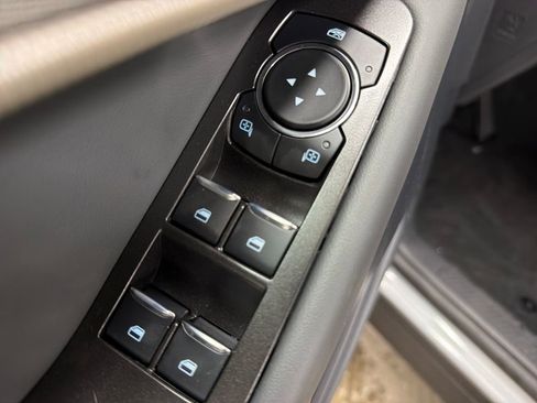 New 2026 Ford Explorer Active RWD image 16