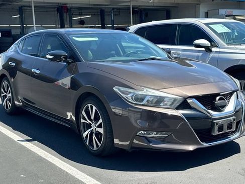 Used 2017 Nissan Maxima 3.5 SL FWD image 2