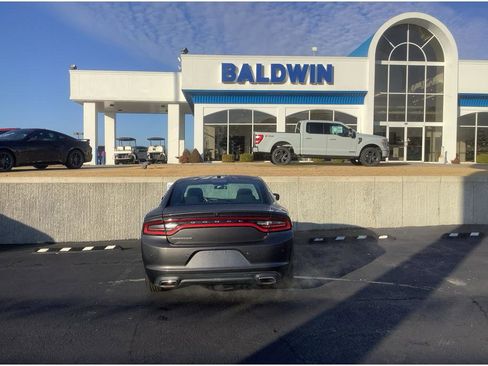 Used 2022 Dodge Charger SXT image 6