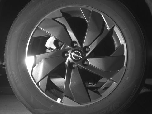 Used 2025 Nissan Rogue SV AWD/4WD image 15