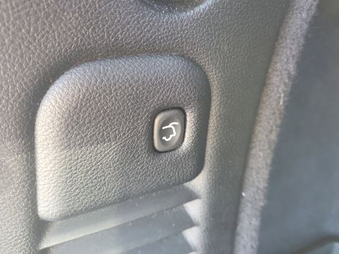 Used 2024 Dodge Durango GT image 12