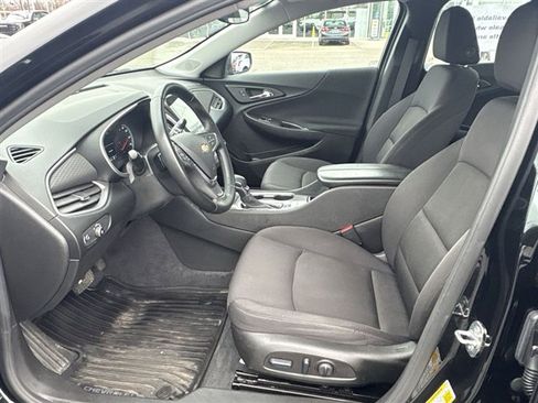 Used 2023 Chevrolet Malibu LT w/ Redline Edition image 18