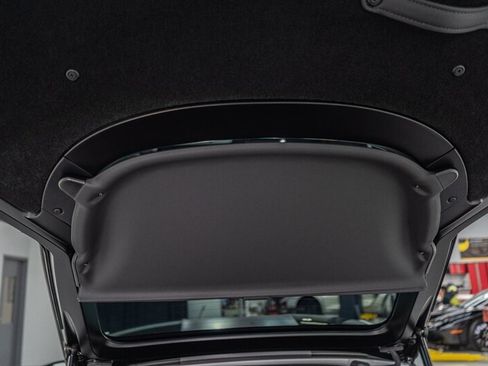 Used 2023 Aston Martin V8 Vantage Coupe RWD image 33